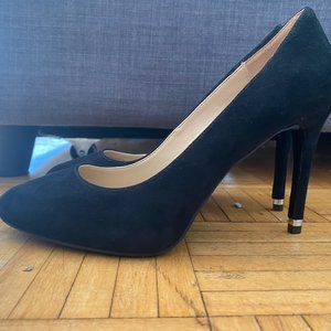 UN WORN MICHAEL KOR PUMPS size 7